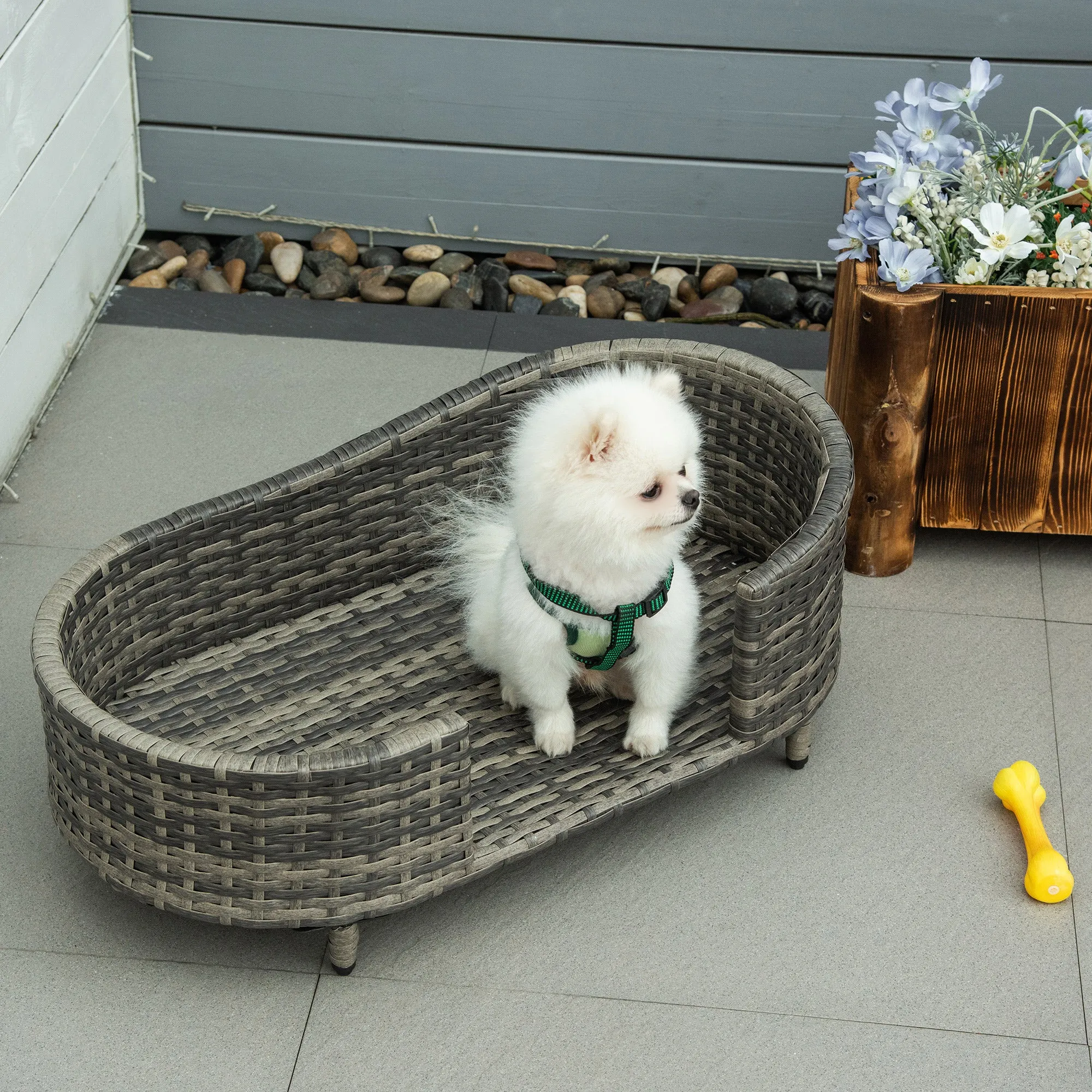 PawHut Wicker Dog Sofa Bed w/ Soft Water-resistant Cushion for Medium Small Dogs