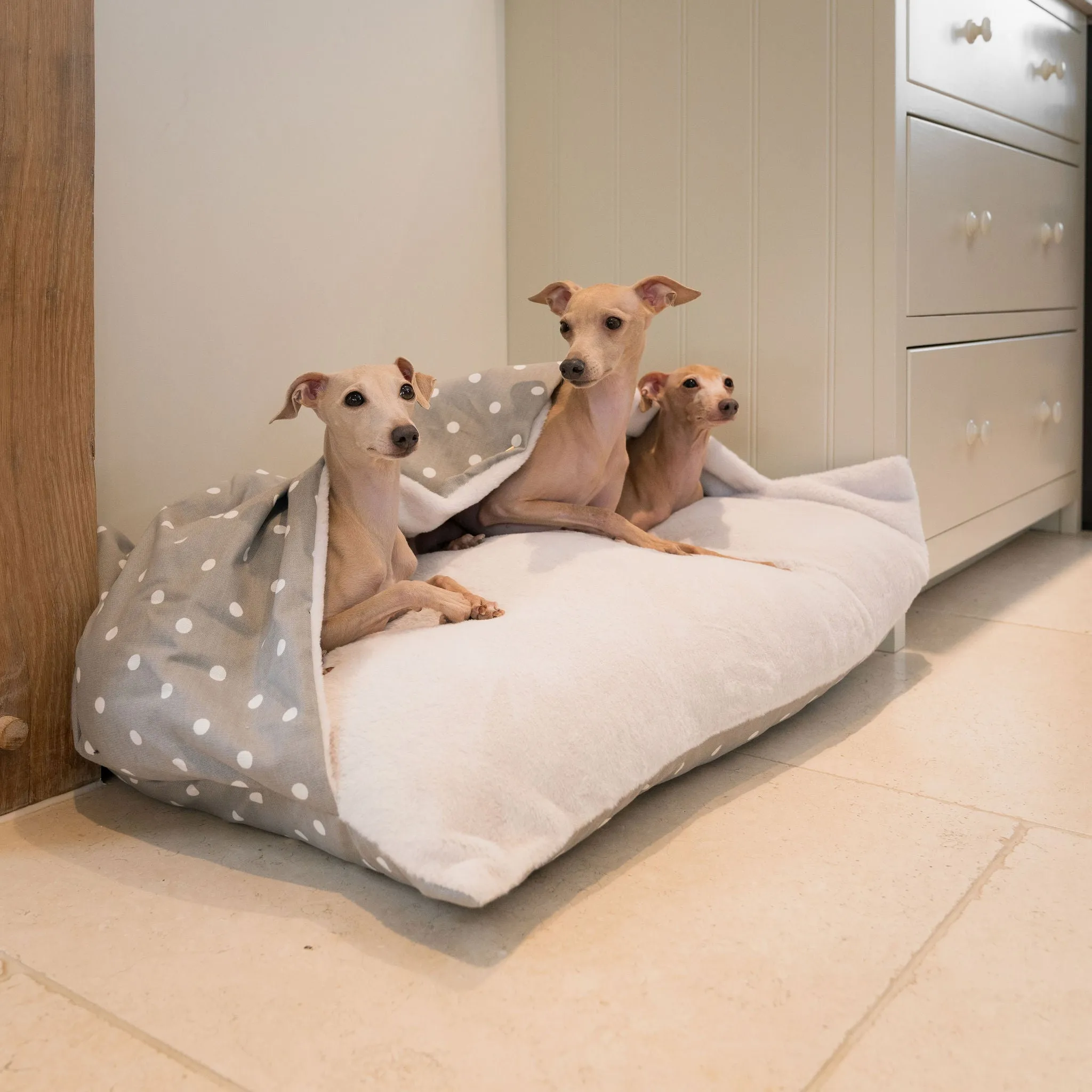 Sleepy Burrows Bed in Grey Spot by Lords & Labradors