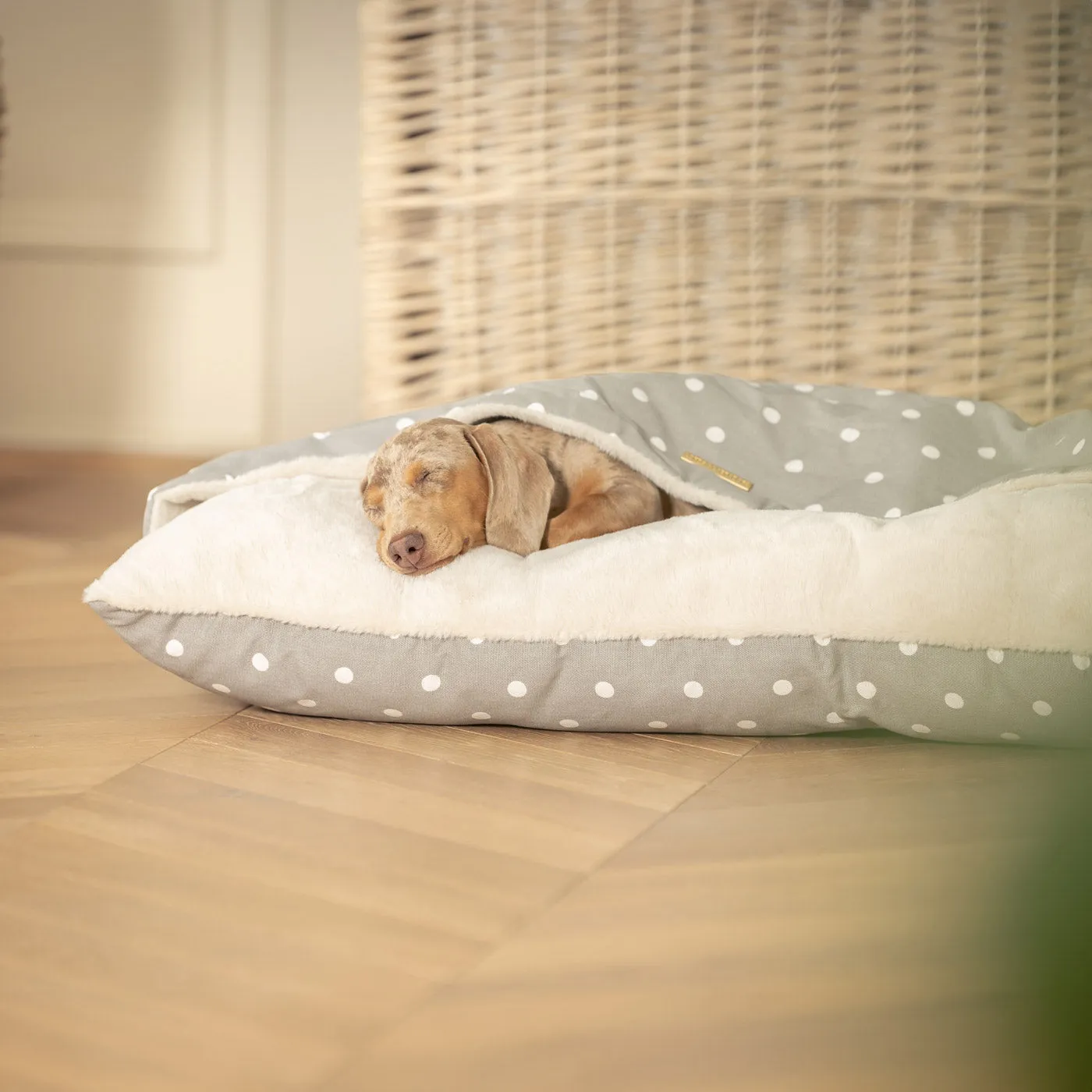 Sleepy Burrows Bed in Grey Spot by Lords & Labradors