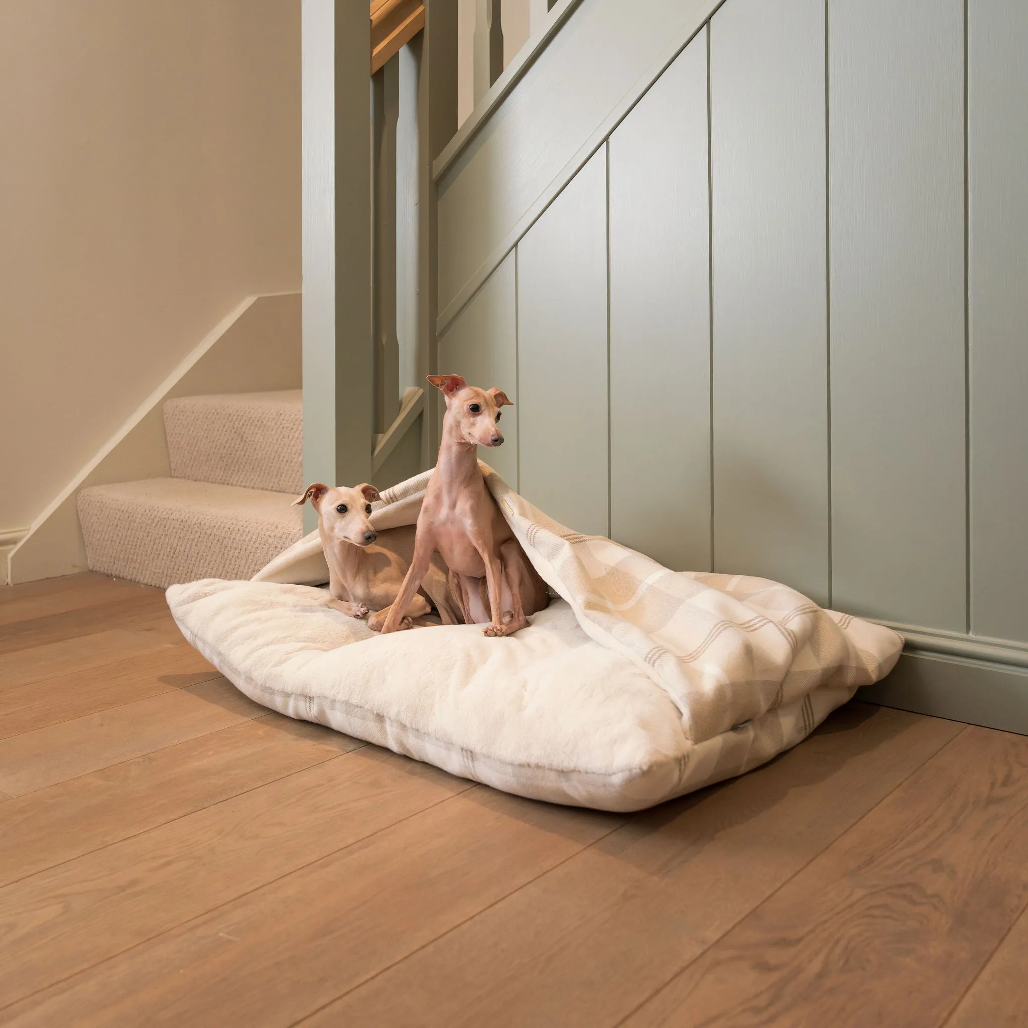 Sleepy Burrows Bed With Removable Cover in Balmoral Natural Tweed by Lords & Labradors