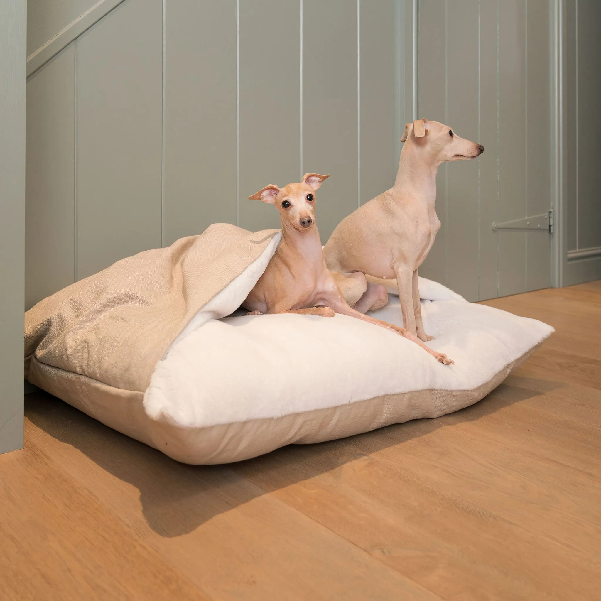 Sleepy Burrows Bed With Removable Cover in Savanna Oatmeal by Lords & Labradors